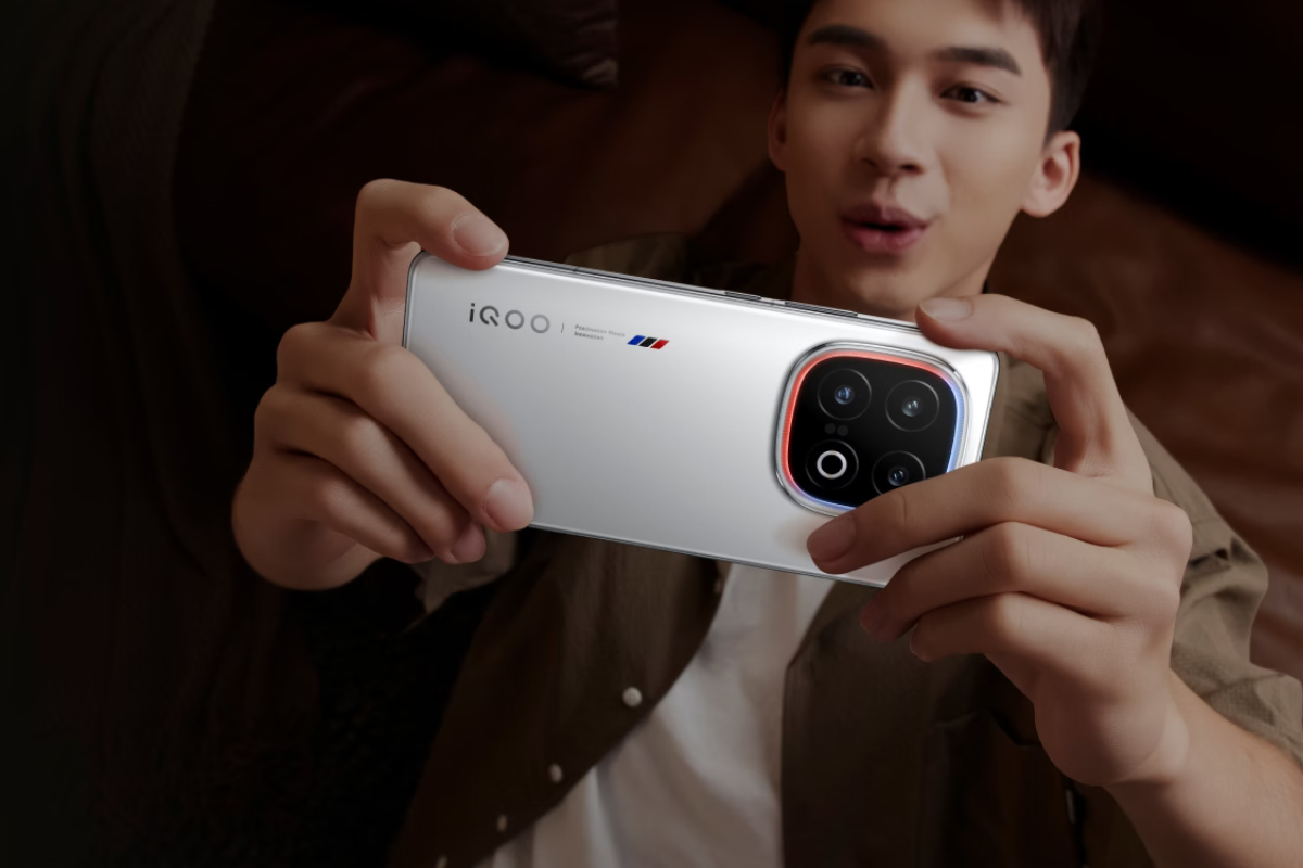 iQOO 13 Launched Globally with Snapdragon 8 Elite, 2K display